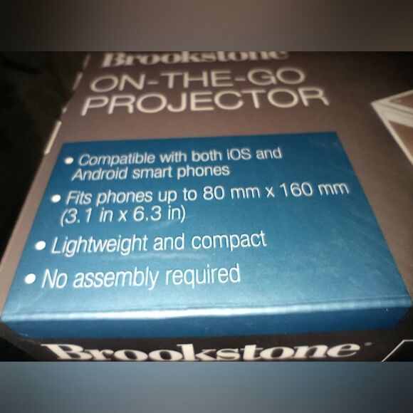 Brookstone On-The-Go Projector New In Box - Picture 7 of 7